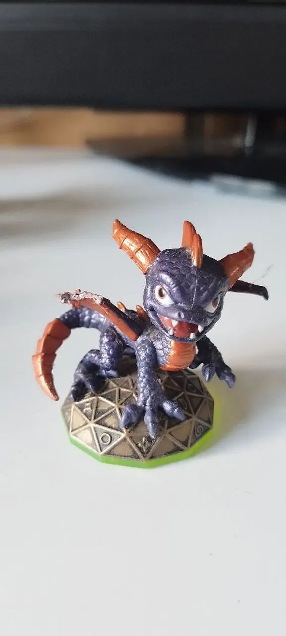 Boneco Spyro Skylanders