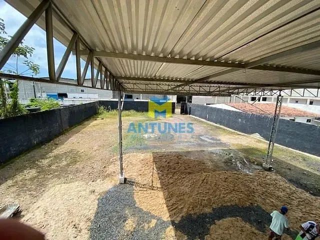 Alugue em Prazeres, Galpão com 520m² + doca e pátio de 650m². 100m da Br-101 - Foto 6