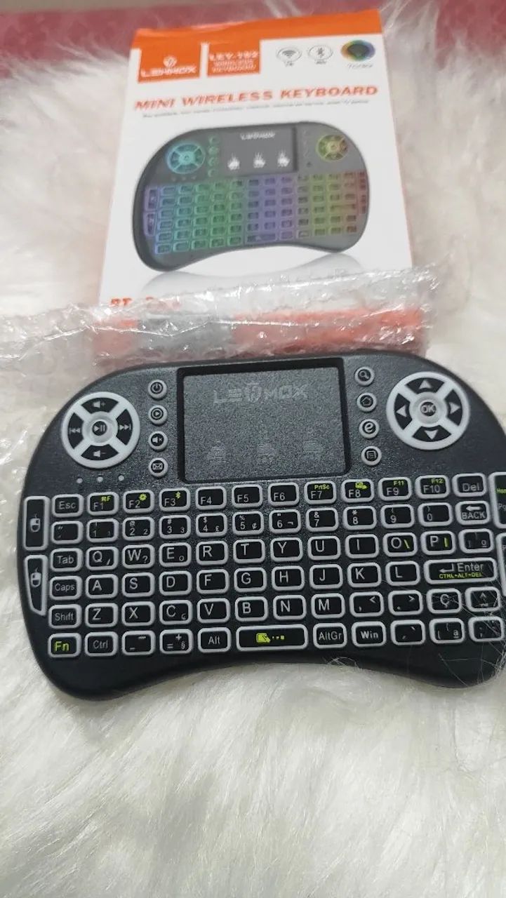 Mini Teclado Wireless LED para Smart TV e outros - Foto 2