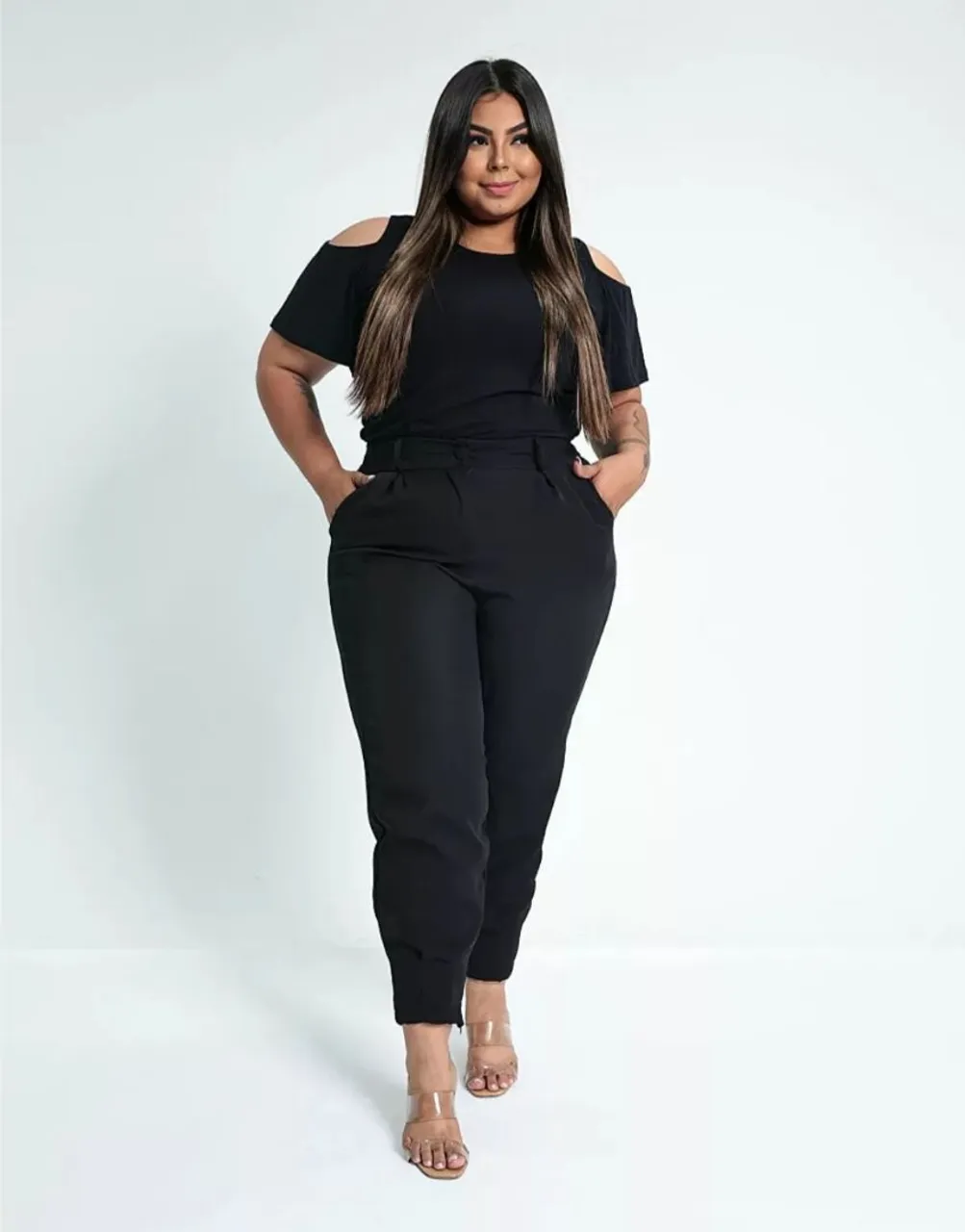 Conjunto social preto elegante e moderno