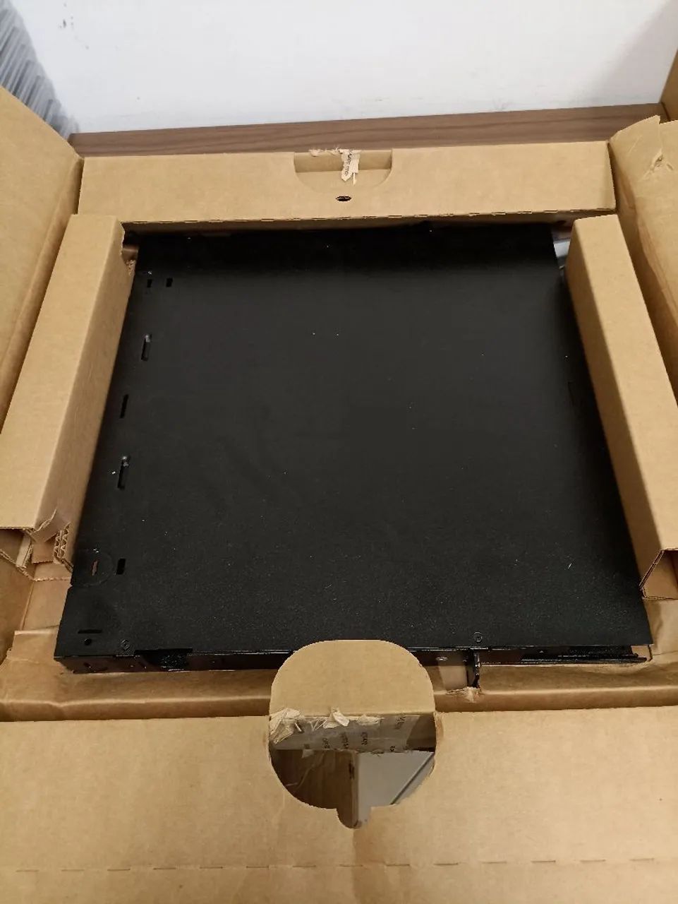 DIO para montagem em rack 1U