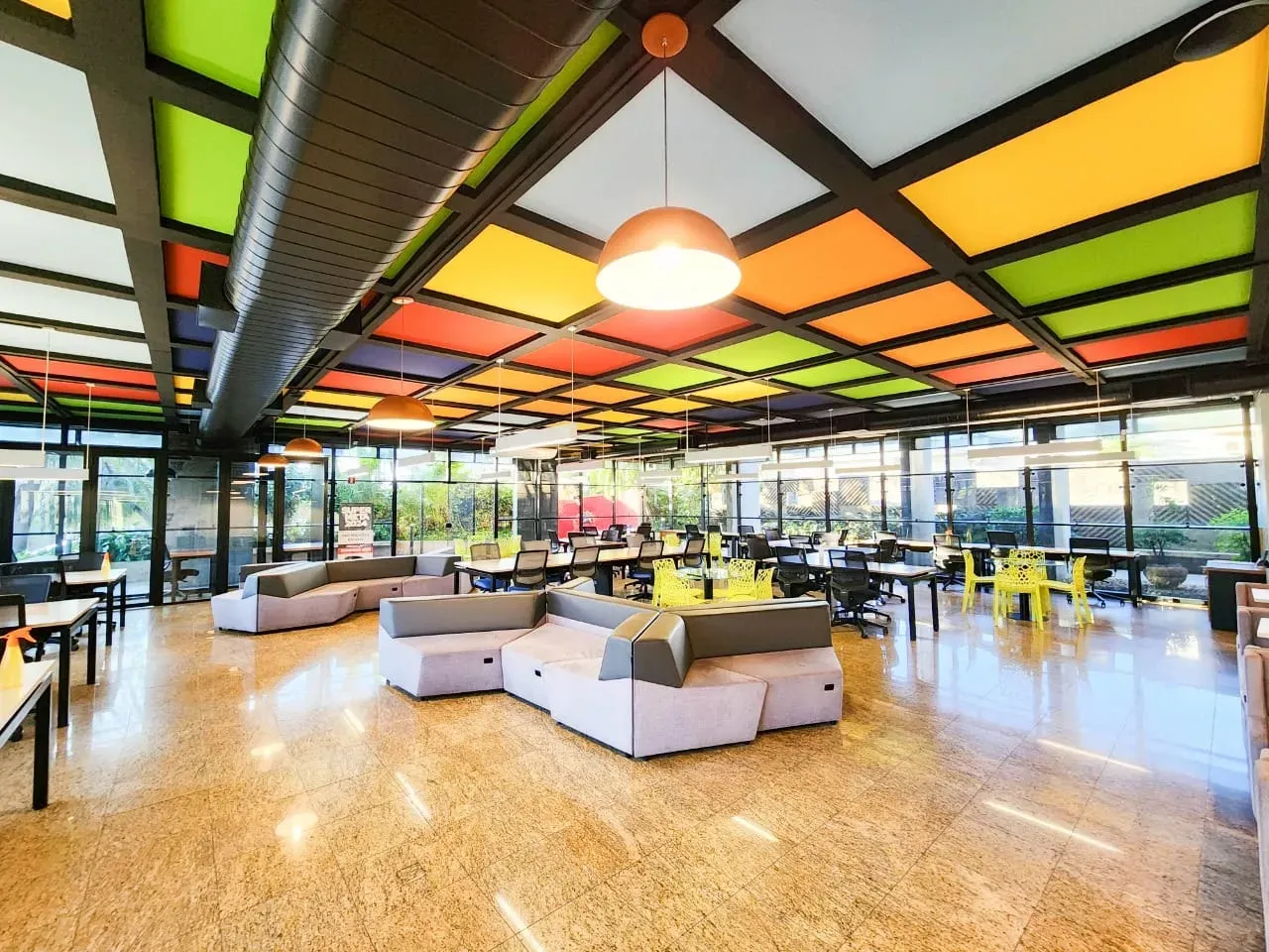Sala Comercial de 250 m² no Térreo do Rizzo Plaza no Setor Sul em Goiânia