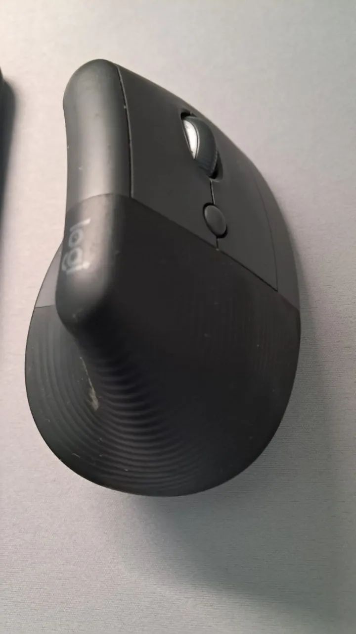 Excelente Teclado Logi ergo k860 e mouse lift preto - Foto 4