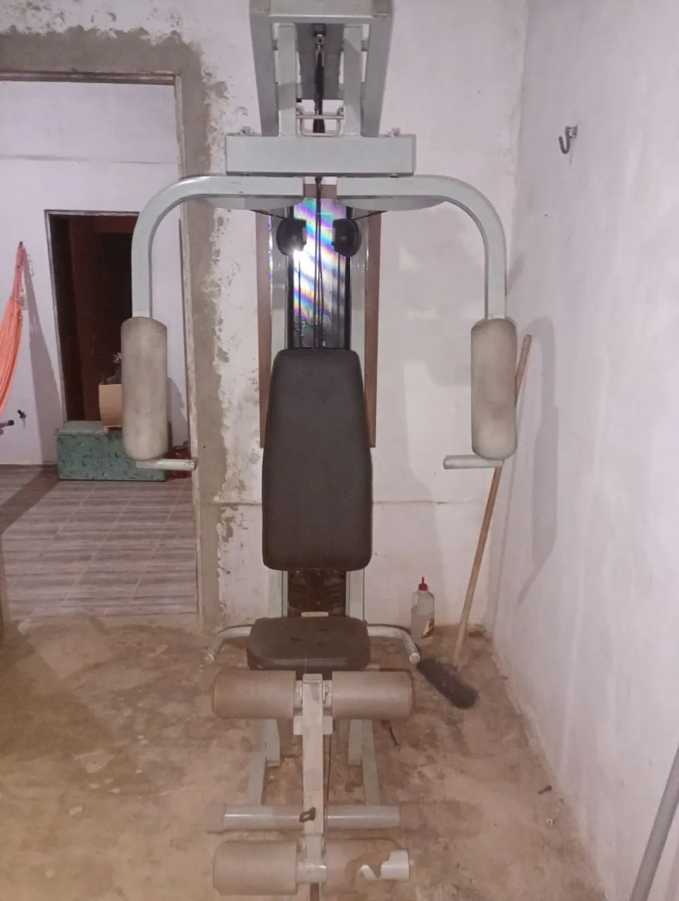 Aparelho de Musculação Completo - Em ótimo estado!