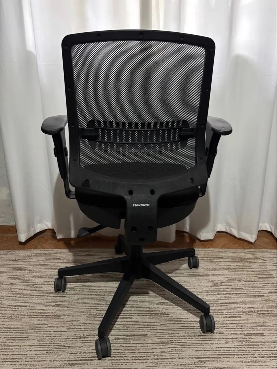 Cadeira de Escritório Uni Flexform SEMINOVA64330134490241122