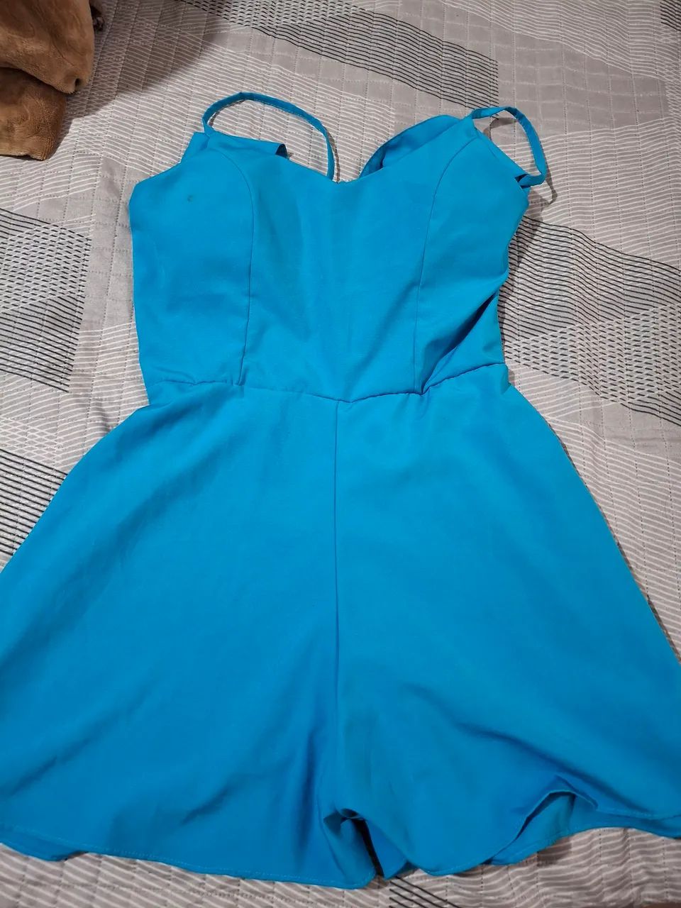 Macacão Azul Turquesa Elegante