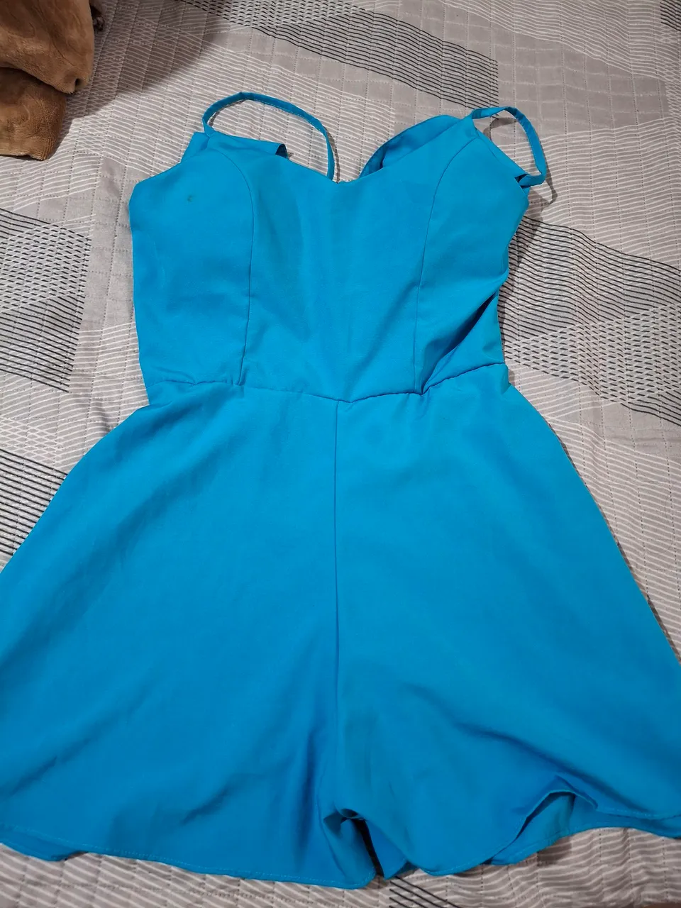 Macacão Azul Turquesa Elegante
