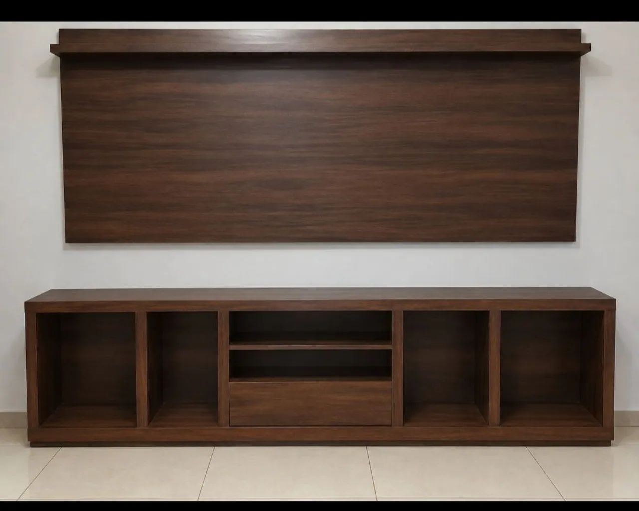 Painel e Rack madeira Maciça