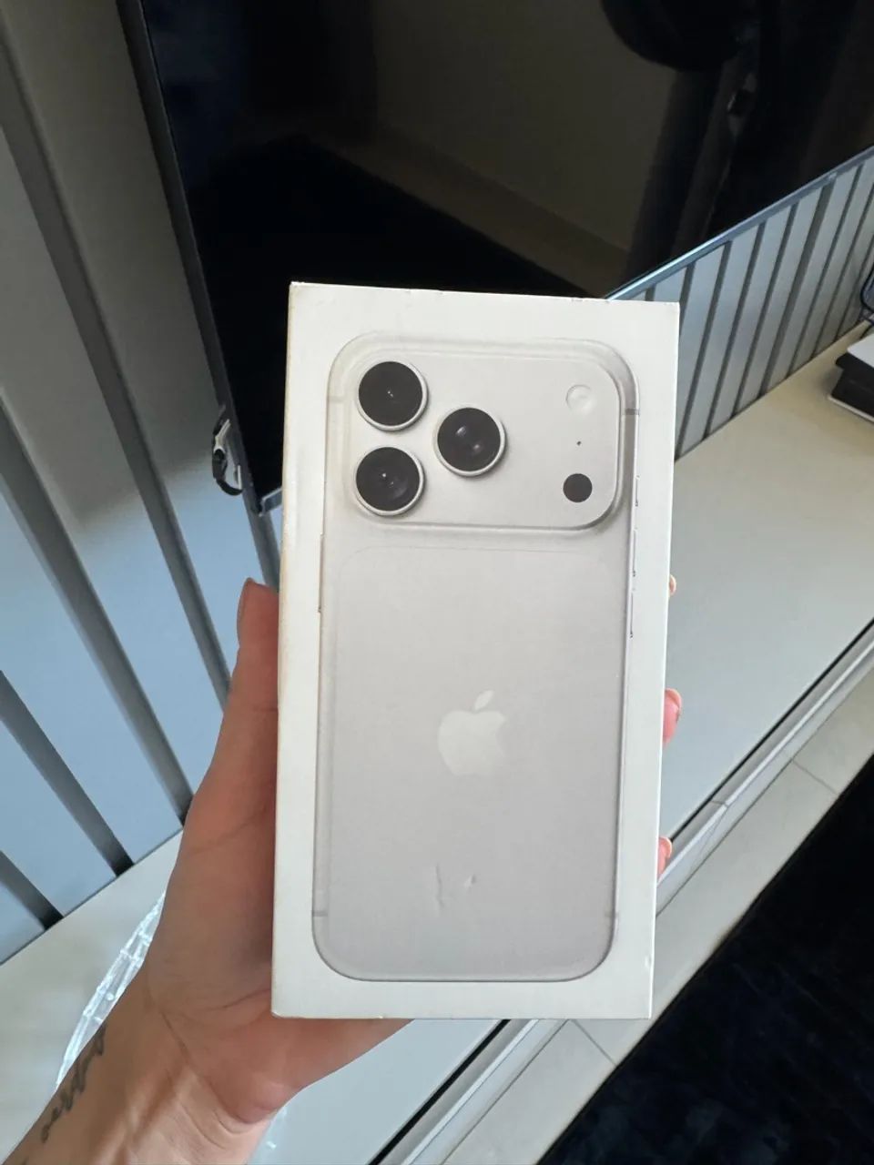 IPhone 18 Pro - Silver 256 GB - Foto 2