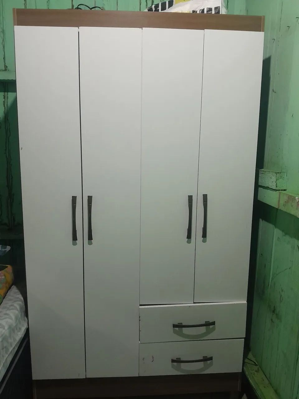 Vendo esse guarda roupa