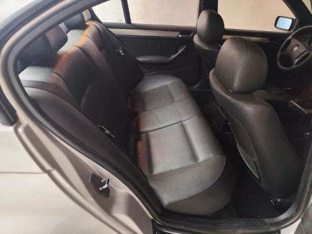 BMW 320I A 2002 - Foto 4