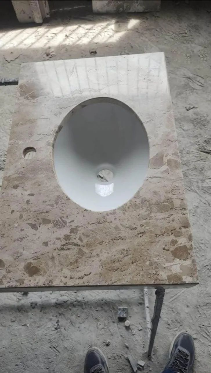 LAVATÓRIO DE BANHEIRO 