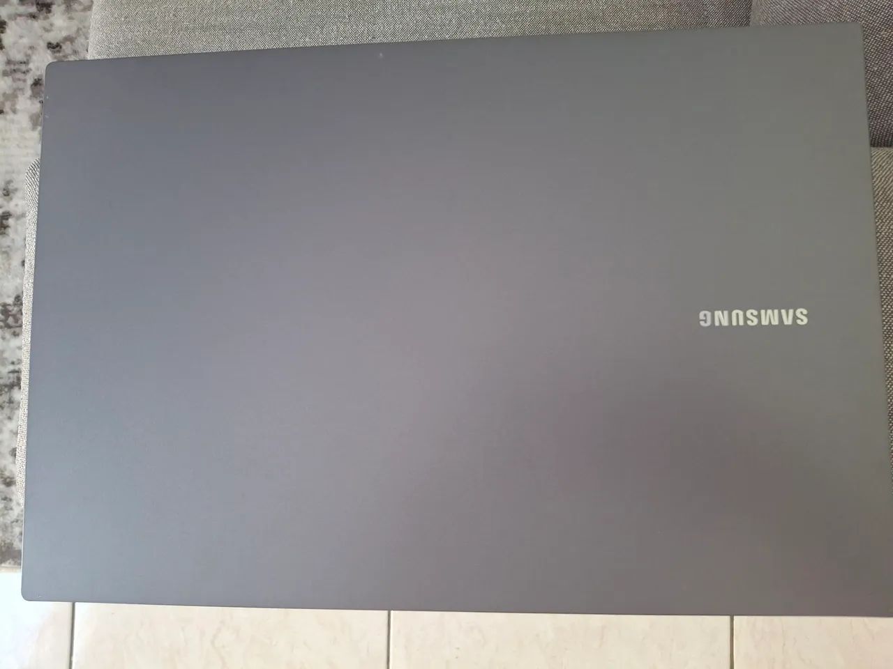 Computador Samsung. 