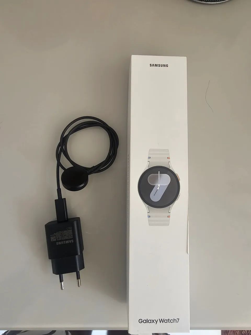 Vendo  galaxy watch 7 44mm LTE - Foto 4