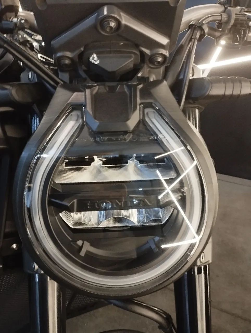 CB 650 R 2026 - Foto 2