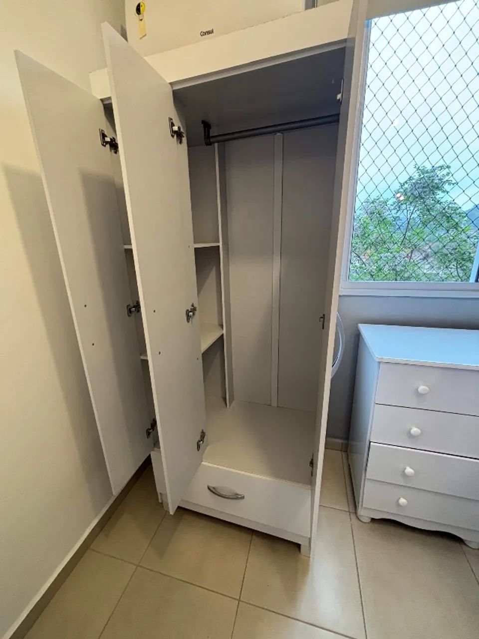 Guarda roupa 3 portas - Foto 2