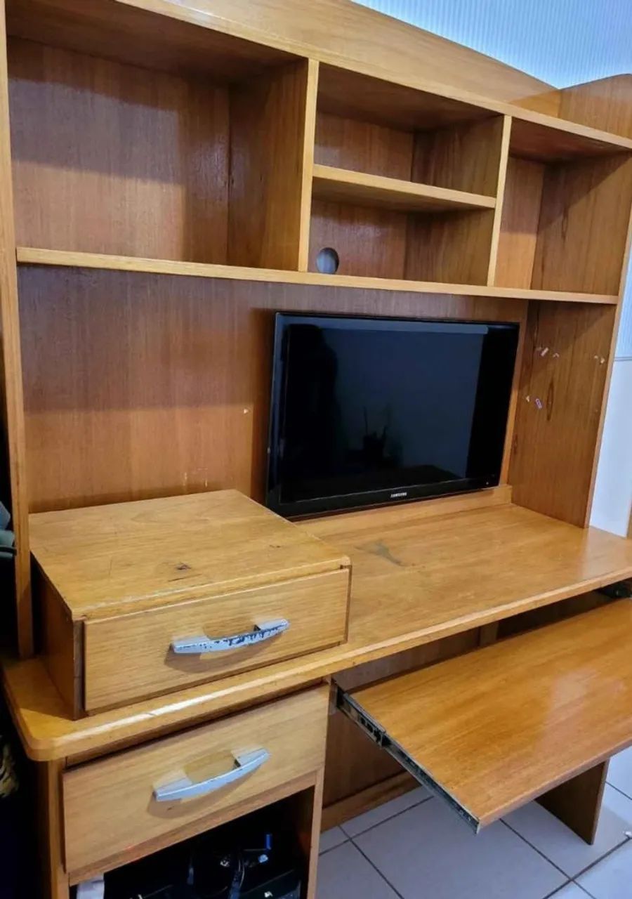 Estante de madeira maciça  - Foto 3