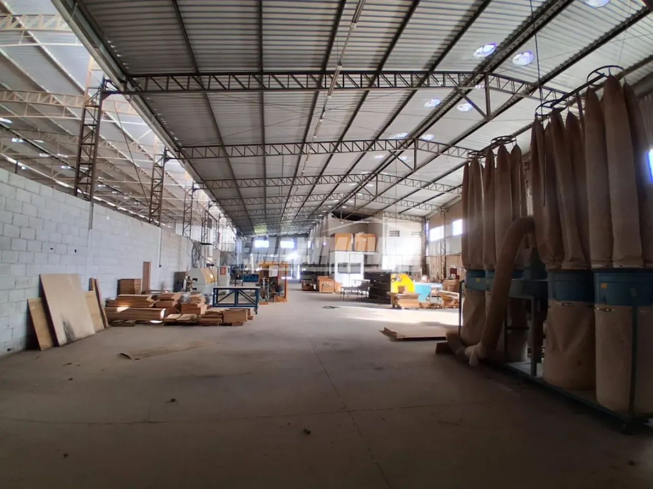 Galpão comercial de 700m² para locação - Brigadeiro Tobias - Foto 4