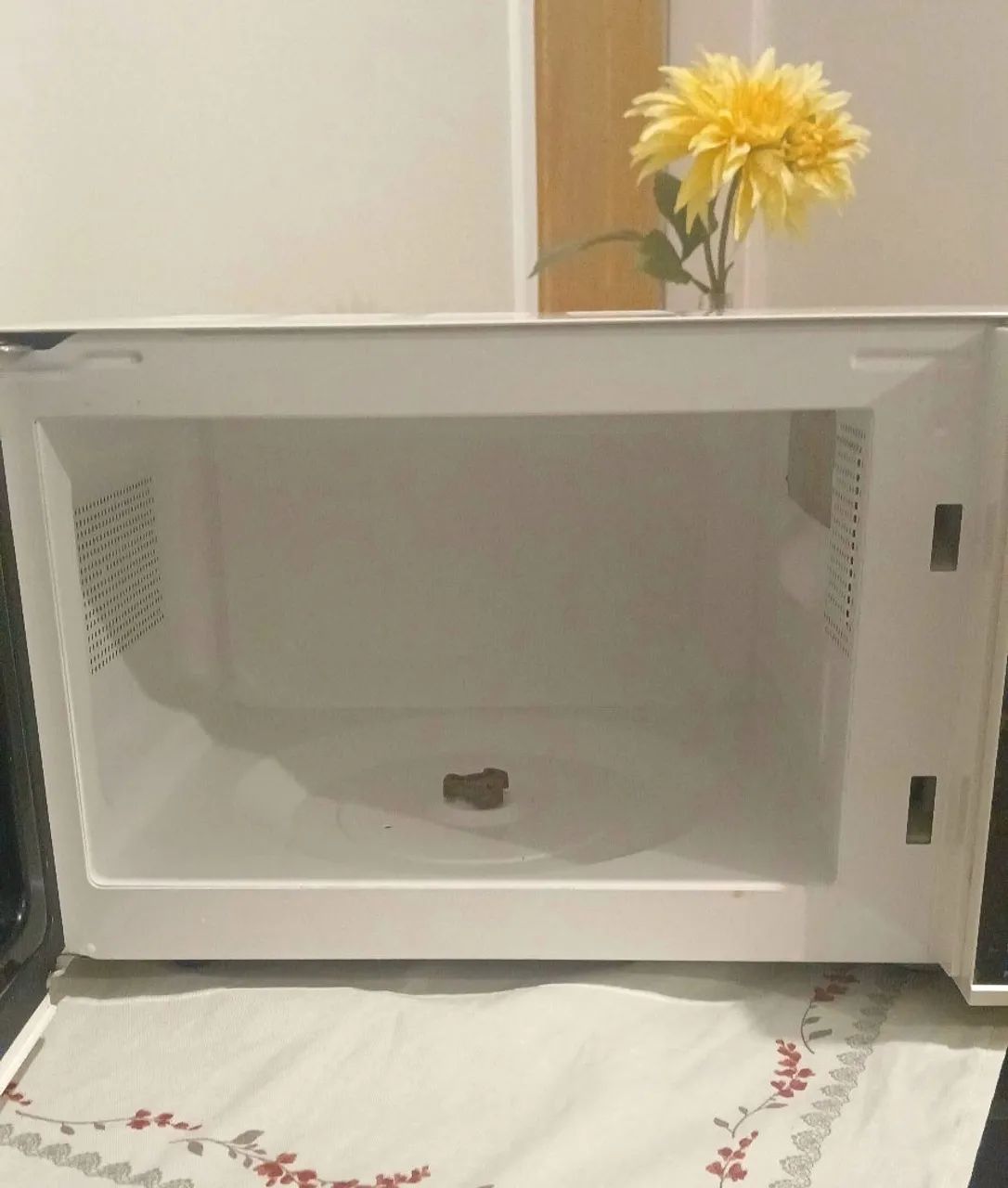 Microondas Philco Espelhado Novíssimo 220v - Foto 5