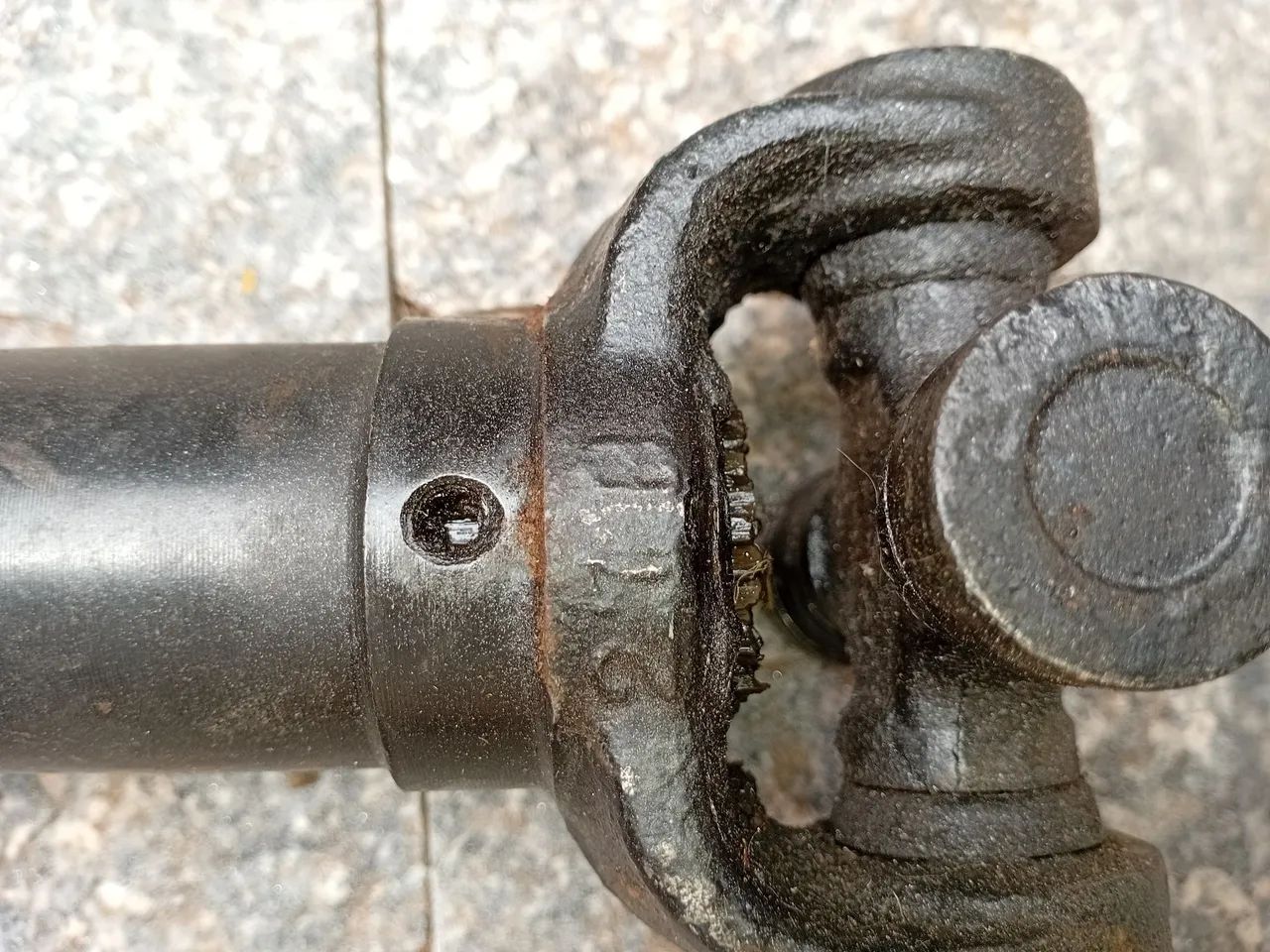 Cardan Dianteiro Jeep - Peças para caminhões - Vila Porã, Campos do Jordão  1468992923 | OLX