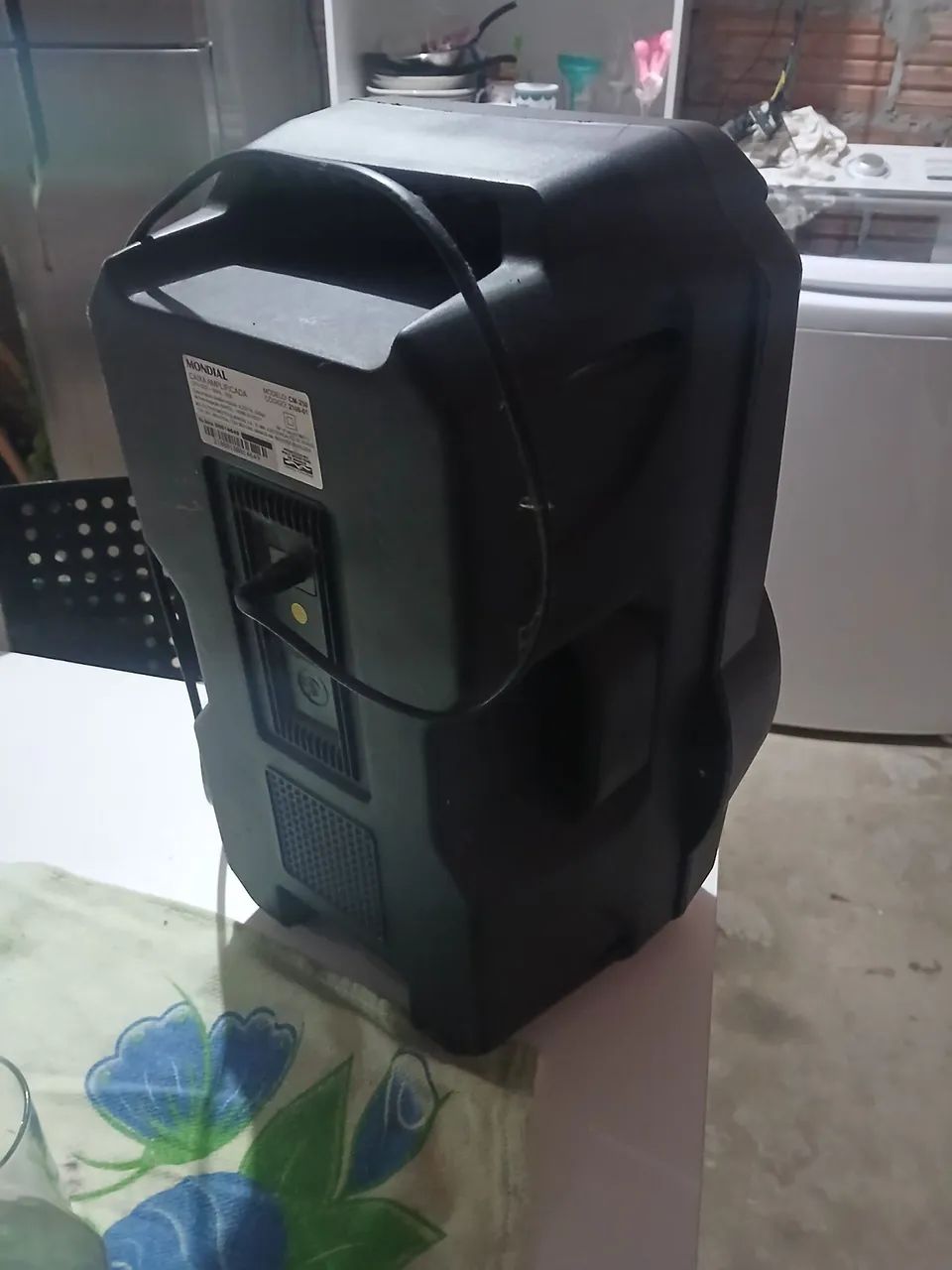 Caixa de som com Bluetooth e pega microfone  - Foto 3