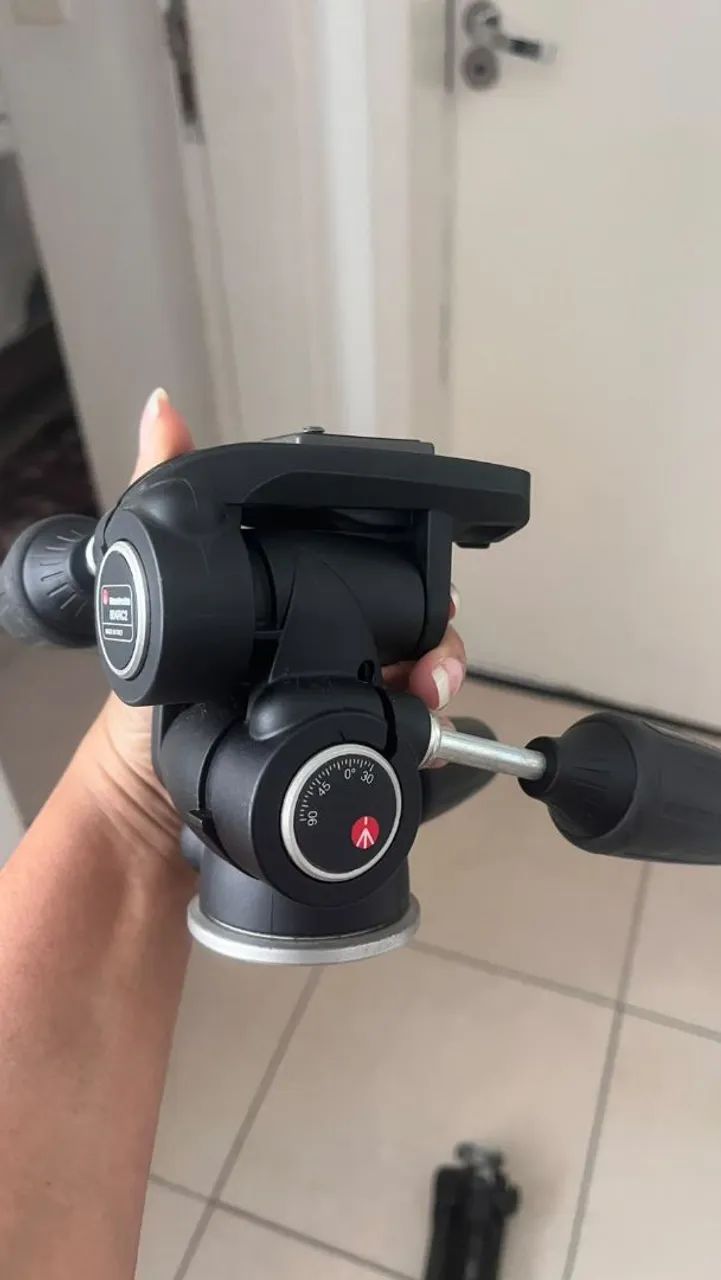 Tripé Manfrotto  - Foto 2
