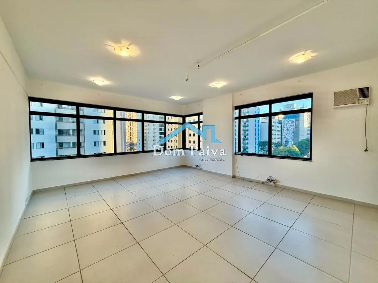 Sala Comercial Próxima do Metrô Saúde, São Paulo