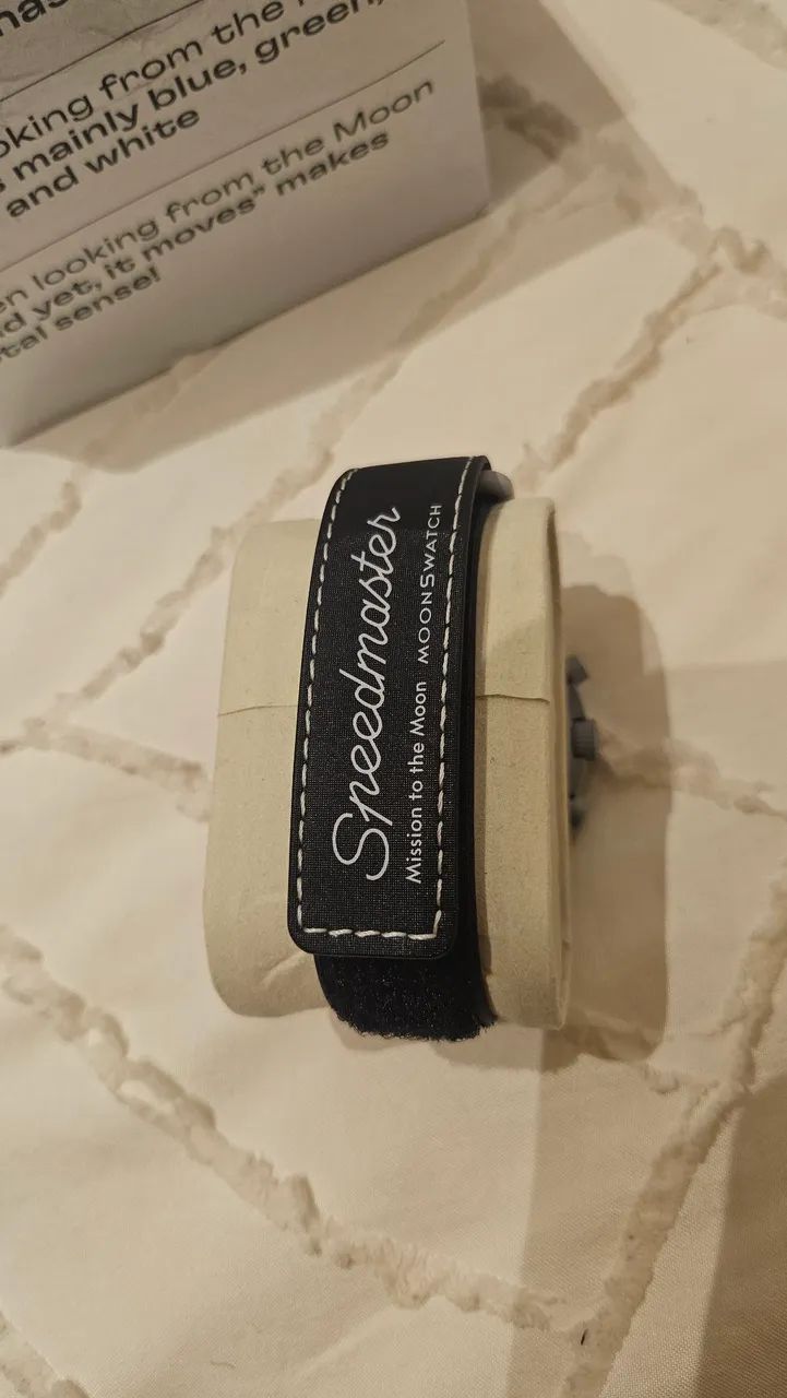 OMEGA X Swatch - Misson to Earthphase - Foto 4