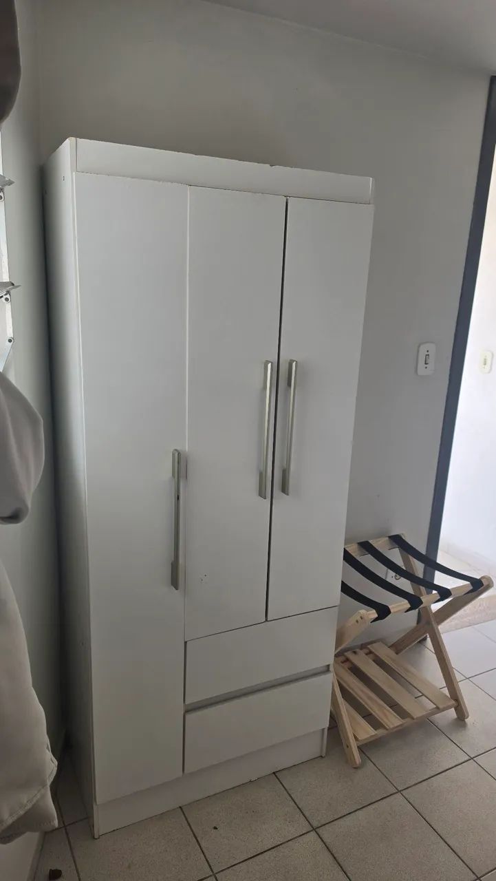 Guarda-Roupa Solteiro