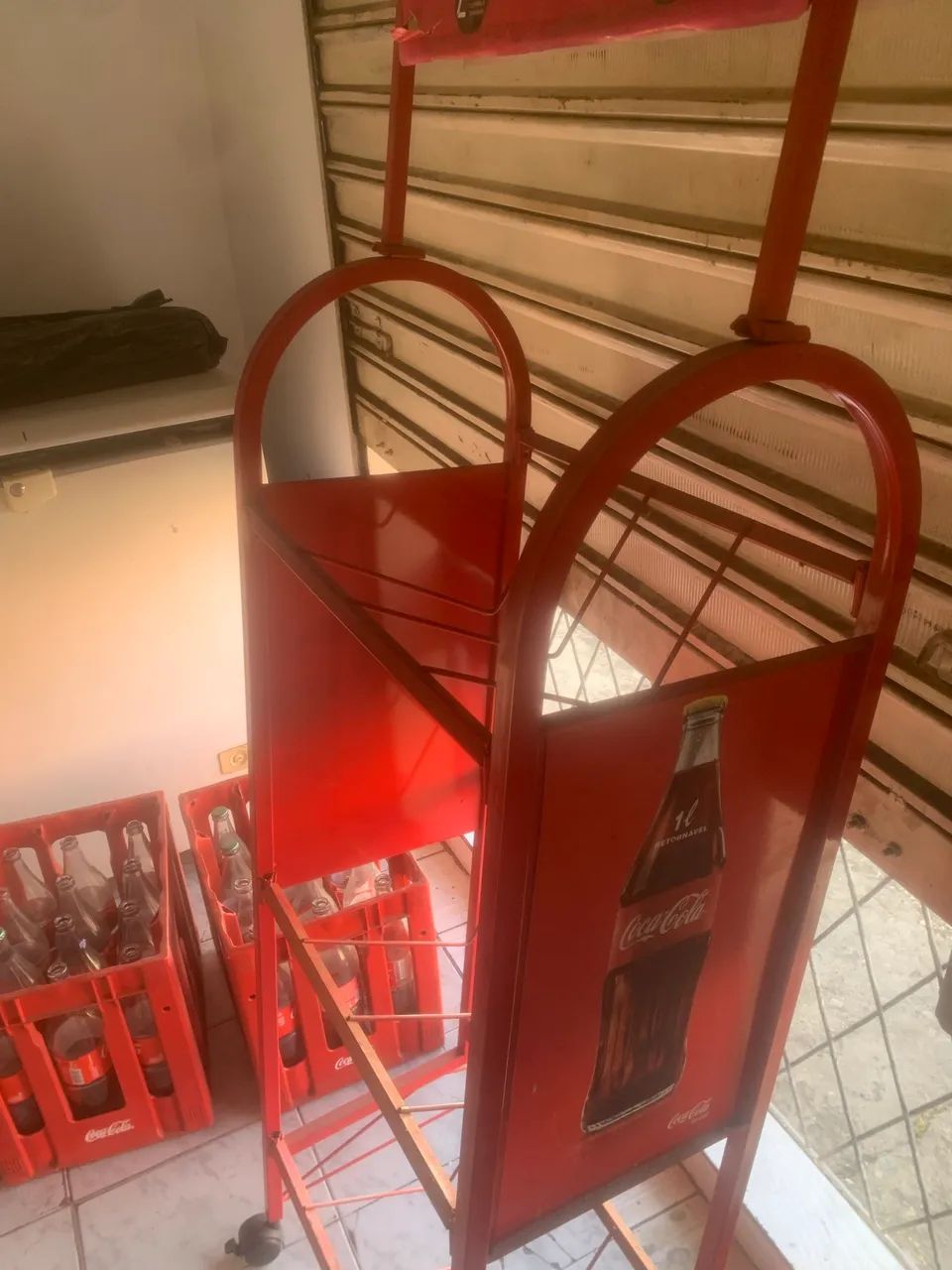     Caixotes de Coca-Cola;