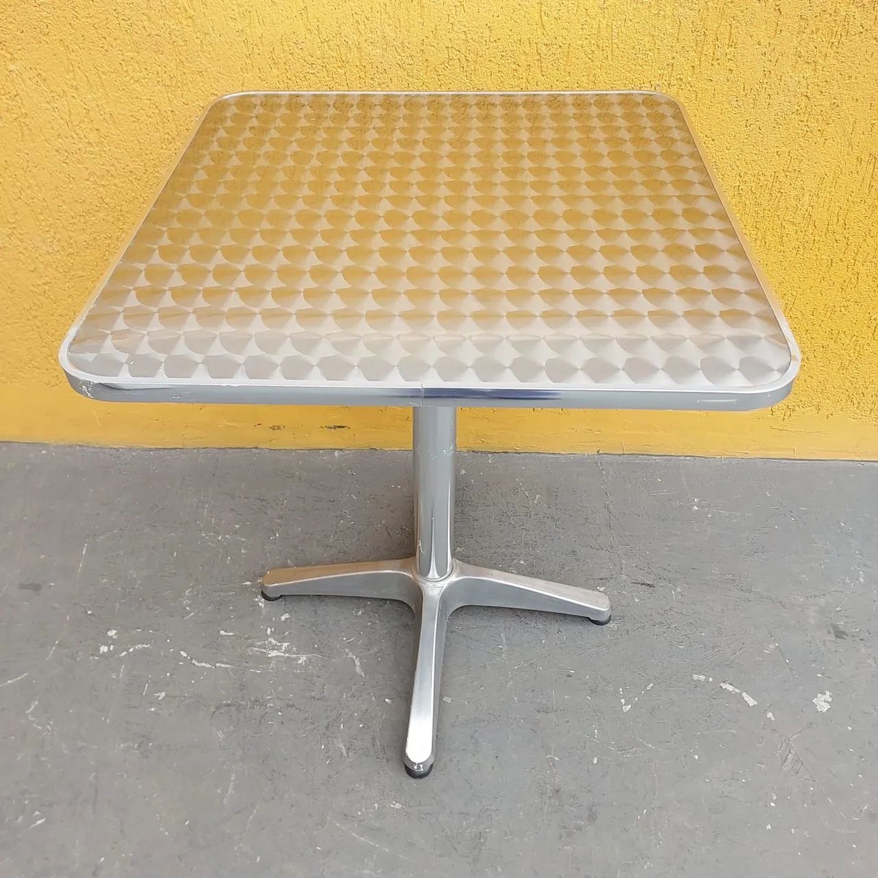 Mesa em alumínio 60x60cm - Foto 3