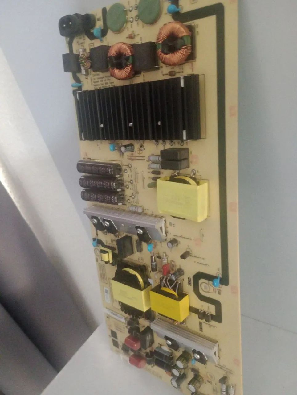 Placa fonte smart tv 65 Philco PTV65G3BGTSSBL  - Foto 2