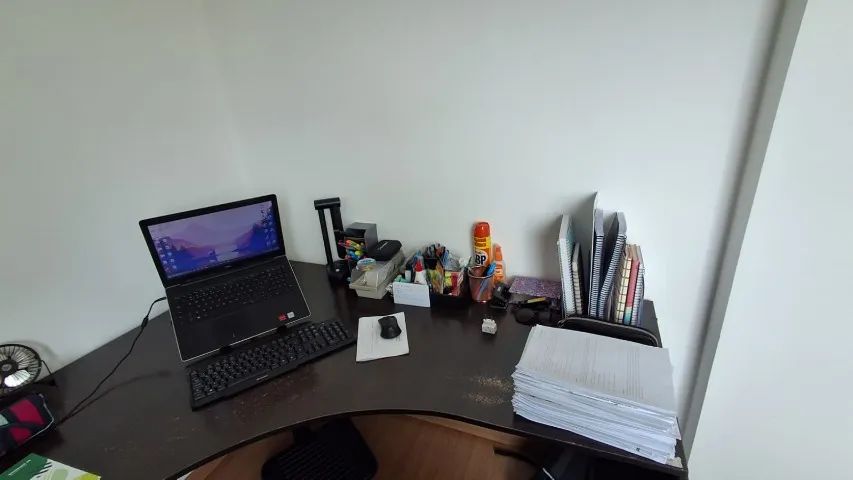 Mesa de estudos65573838082561121