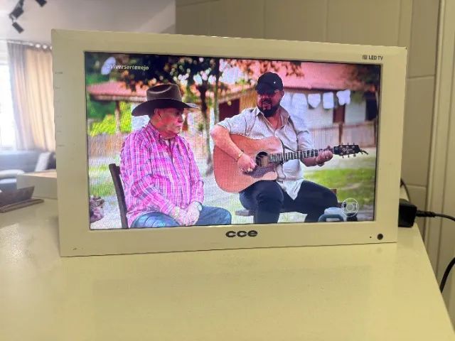 TV CCE 14 Pol 720p