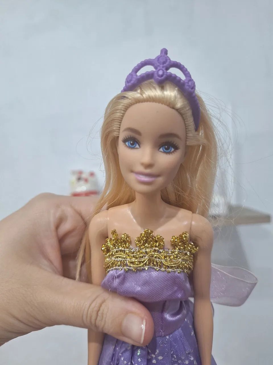 Boneca Barbir princesa de vestido roxo - Foto 2