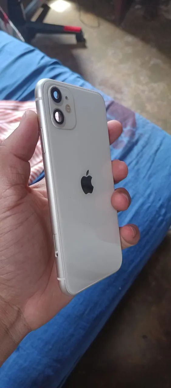 Carcaça original do iphone 11 branco - Foto 2