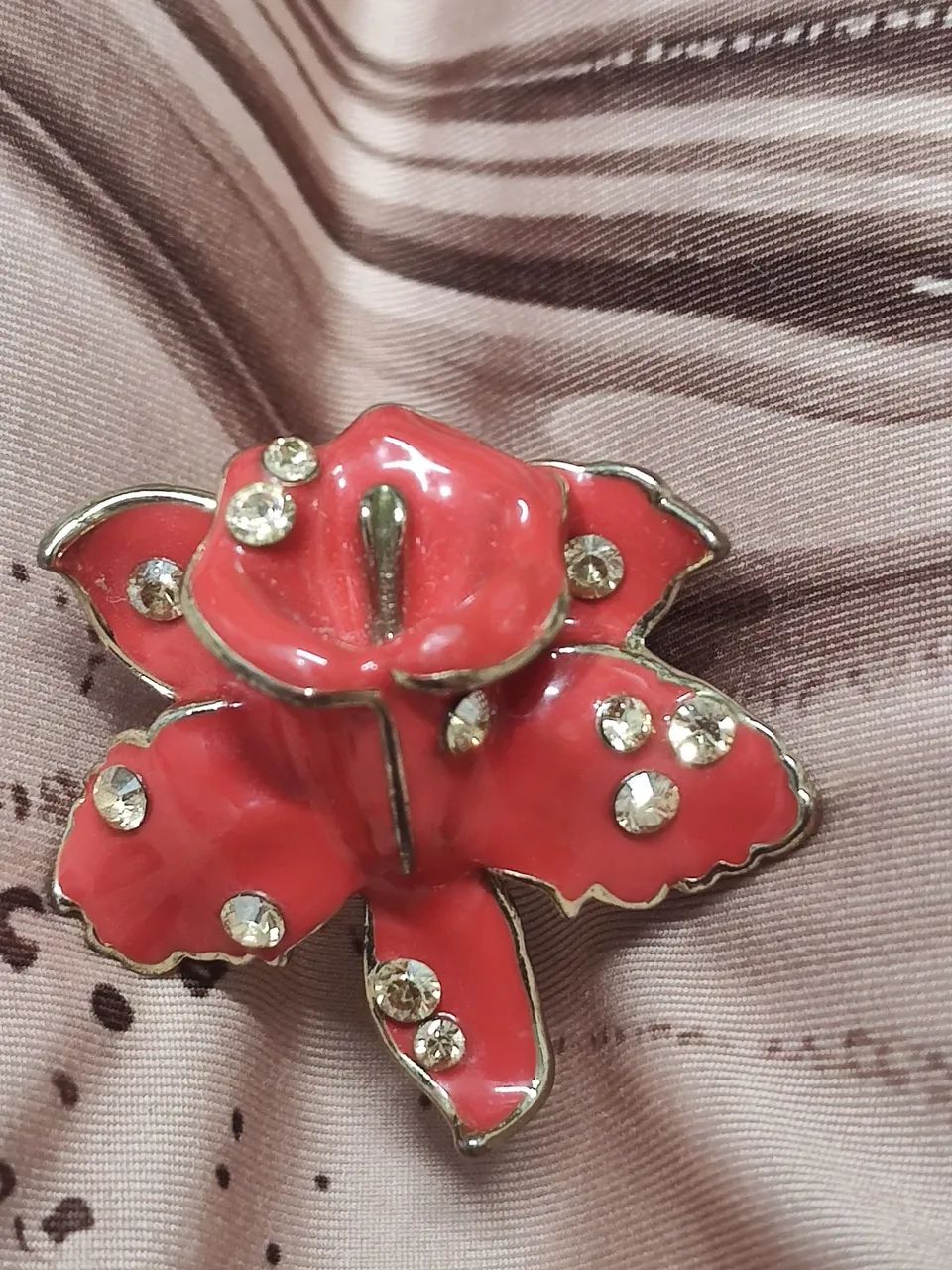 Anel Versace  flor vermelha usado 