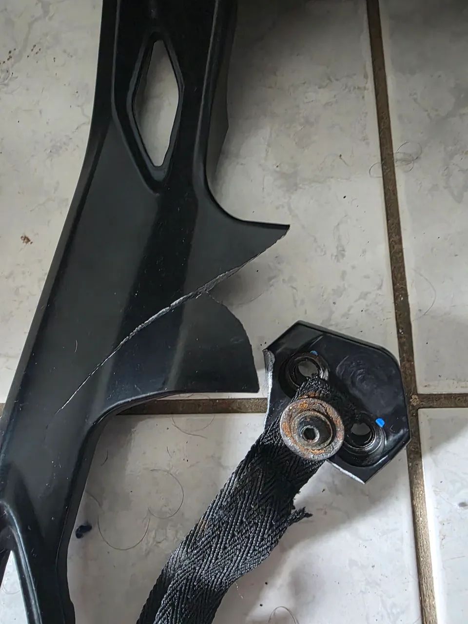 Suporte Bajaj Dominar 400 para reparo - Foto 2