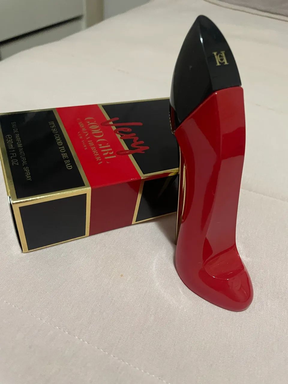 Perfume Very Good Girl - Carolina Herrera (30ml) EDP - Foto 3