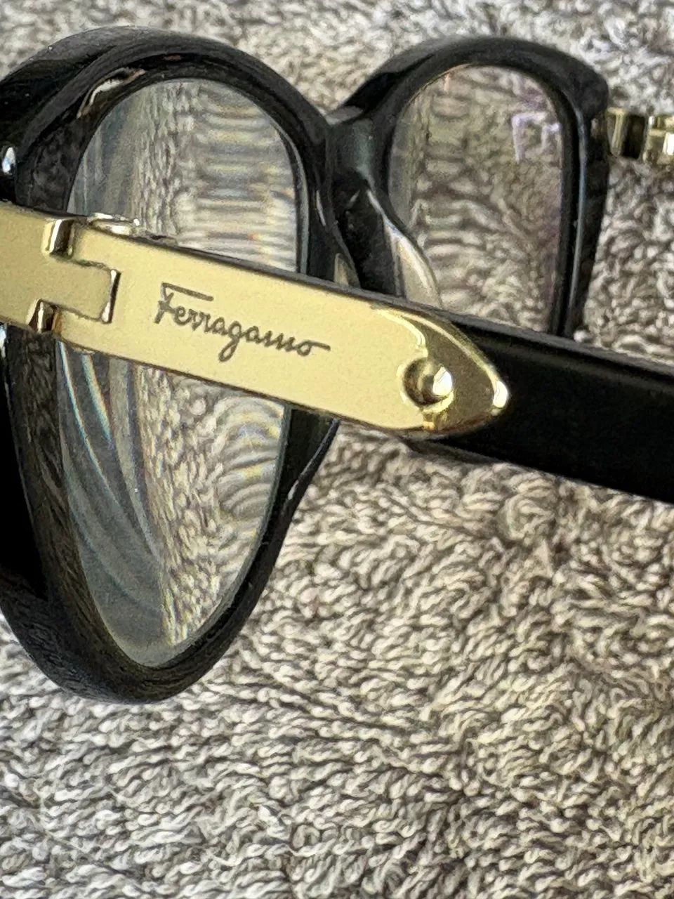 Óculos Salvatore Ferragamo SF2720 - Foto 4