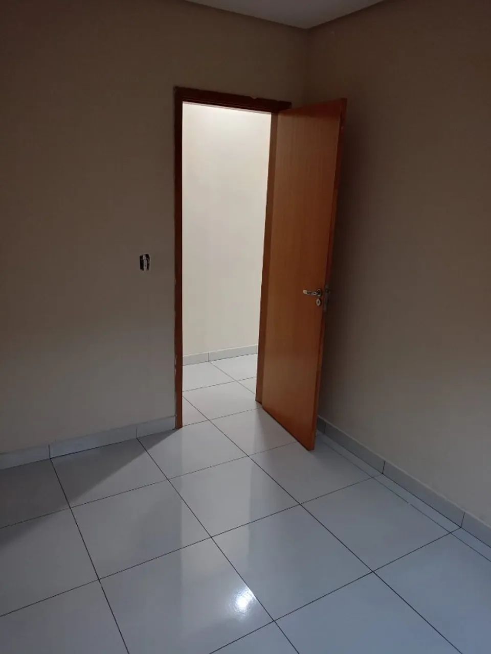 DIRETO COM O PROPRIETÁRIO - Casa com terreno amplo, bem localizado e IPTU incluso. - Foto 4