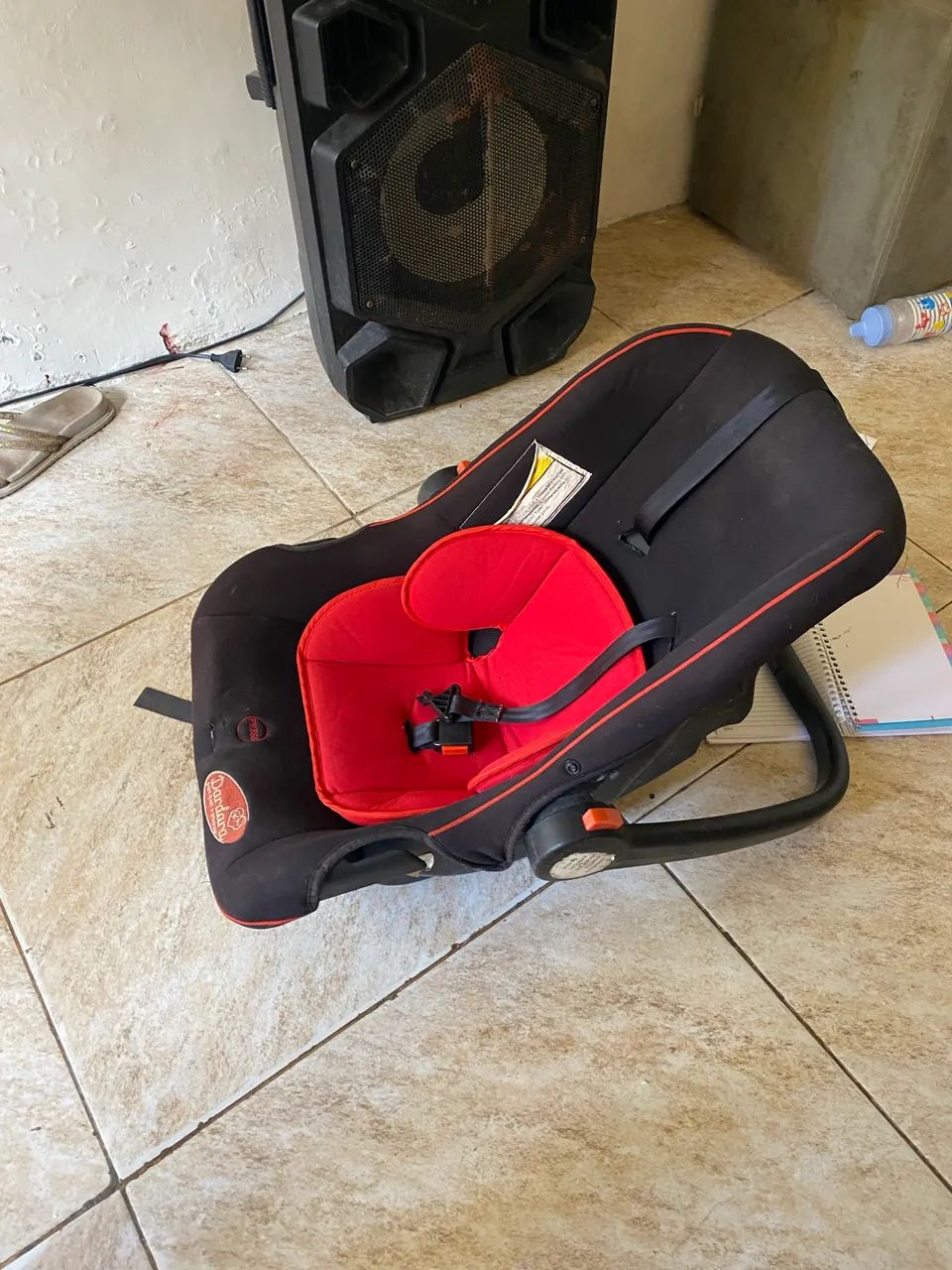 Vende se bebê conforto 