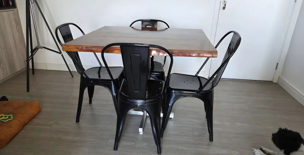 Mesa madeira maciça estilo industrial (SEM CADEIRAS) - Foto 3