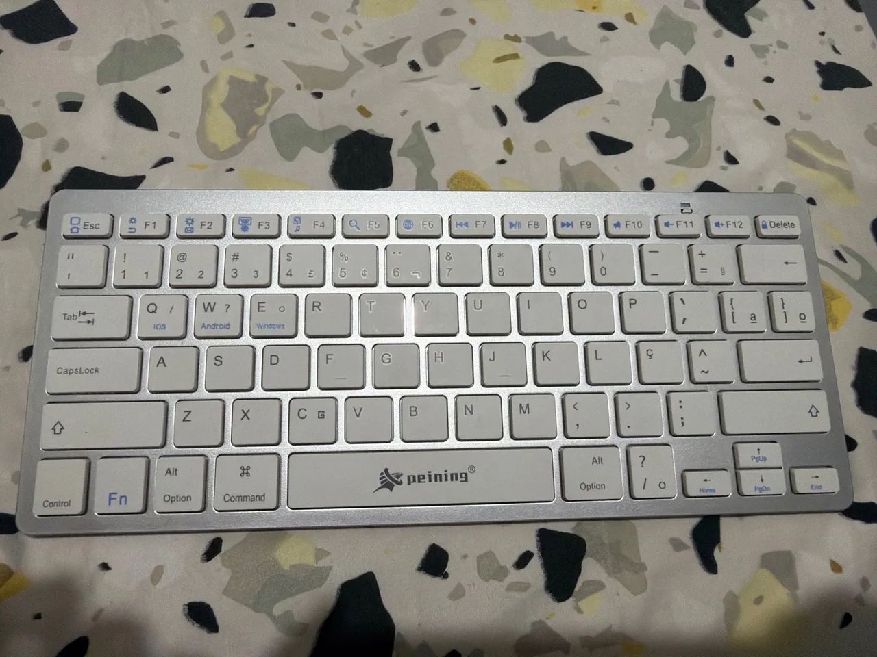 TECLADO NOVO E CONSERVADO - VIA BLUETOOTH - Foto 5