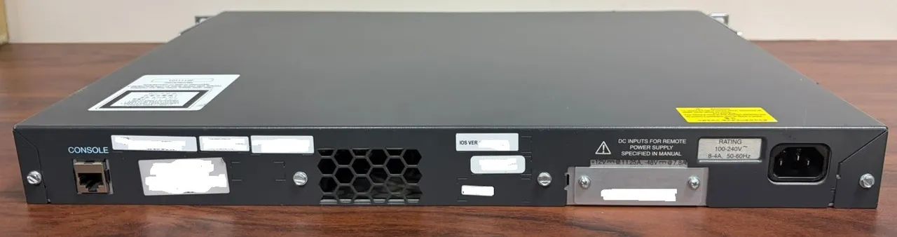 Switch Cisco Catalyst 2960 - Foto 3