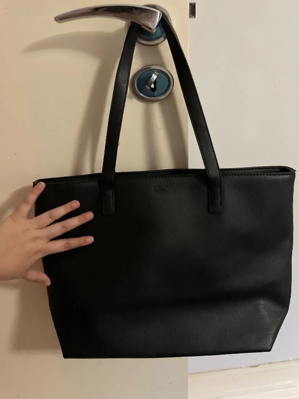 Bolsa Arezzo preta - Foto 2