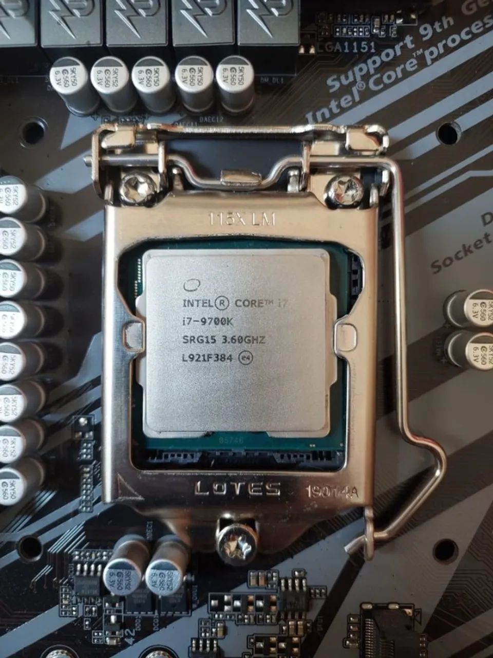 Kit Gamer Intel i7-9700K + Gigabyte Z390 UD - Foto 2