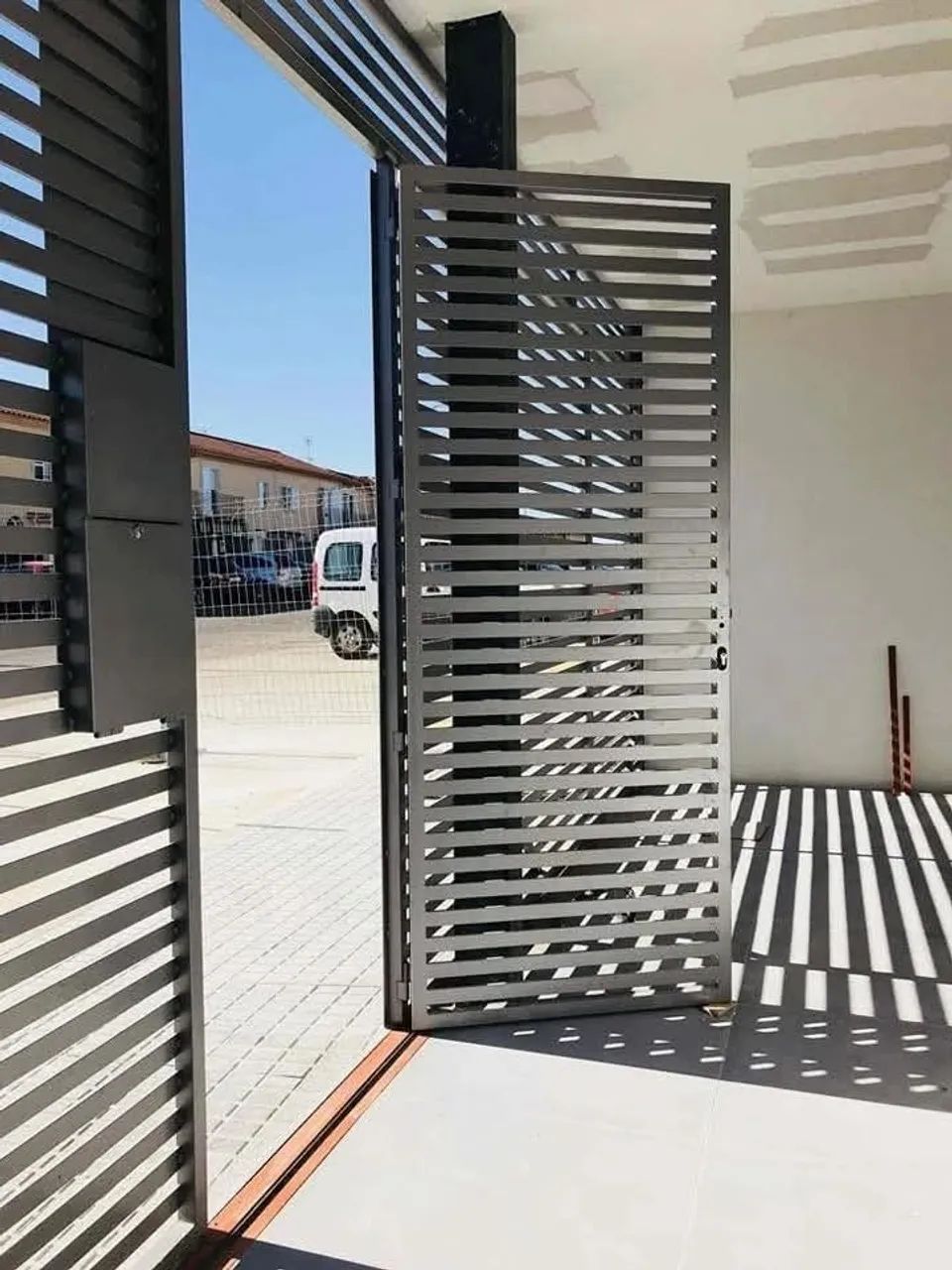  fabricação de portãos  - Foto 4