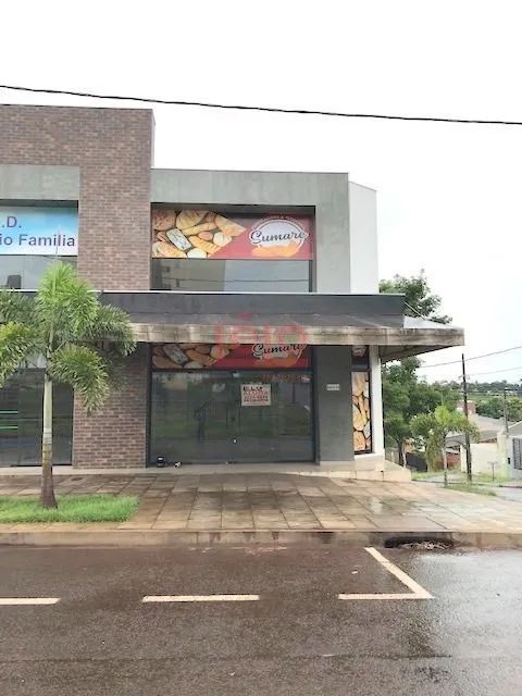 Sala comercial térrea com mezanino em avenida de grande fluxo