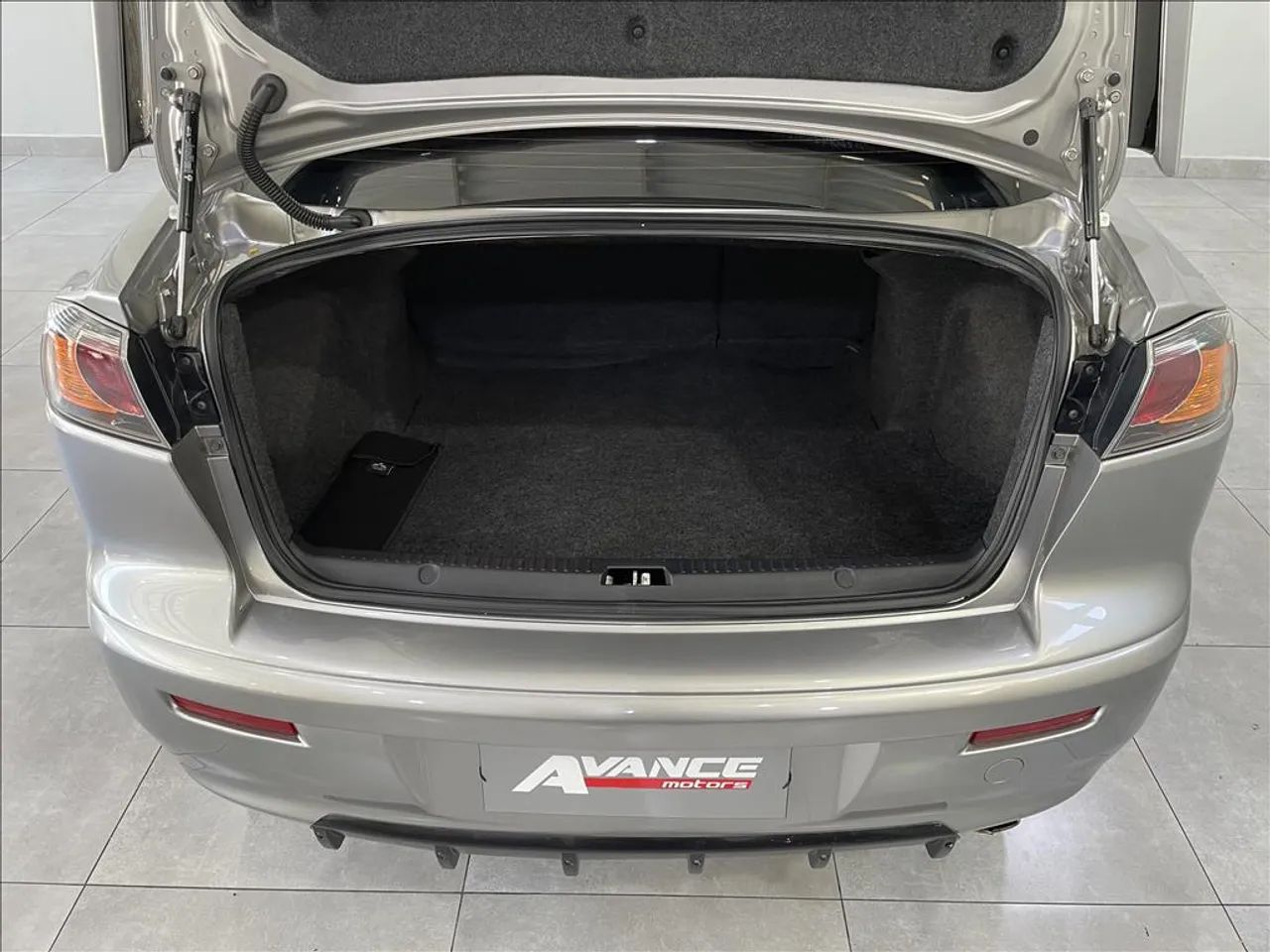 Mitsubishi Lancer HL 2.0 16V 160cv Aut., foto 8 de 20